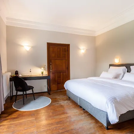 Chateau De Vignee 5* Rochefort