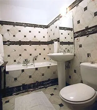 Hotel Chateau De Vignee Rochefort