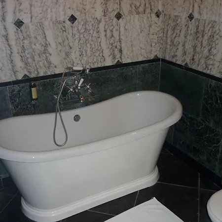 Chateau De Vignee Hotel Rochefort