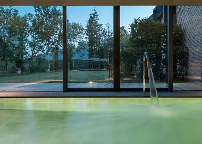 Chateau De Vignée 5*