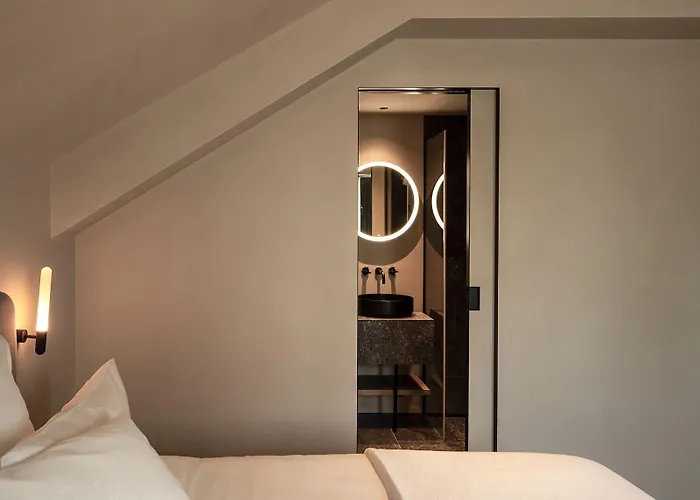 Chateau De Vignée Rochefort