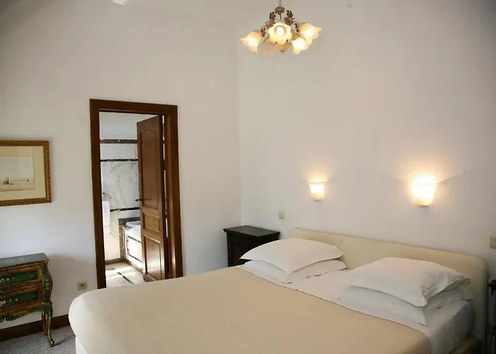 Château De Vignée 5*