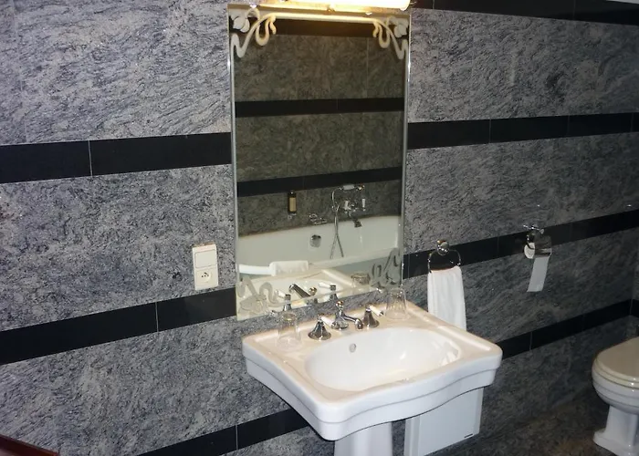 Chateau De Vignée 5*