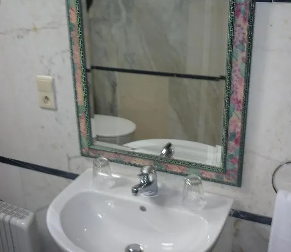 Hotel Chateau De Vignée Rochefort