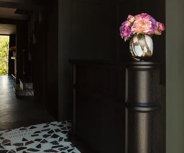 Chateau De Vignée Hotel